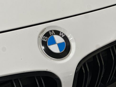 Used 2018 BMW M4 Convertible w/ Executive Package RWD image 47