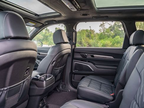 New 2025 Kia Telluride SX Prestige X-Line AWD/4WD image 16