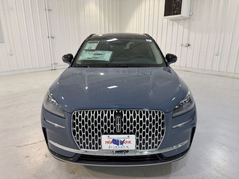 New 2026 Lincoln Corsair Premiere image 32