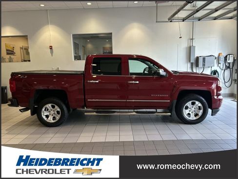 Used 2018 Chevrolet Silverado 1500 LTZ Z71 AWD/4WD image 2