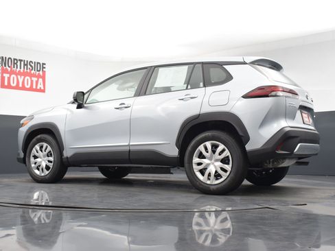 Used 2026 Toyota Corolla Cross L image 27
