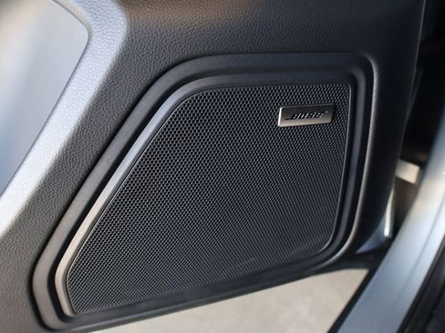 New 2026 Porsche Macan image 14