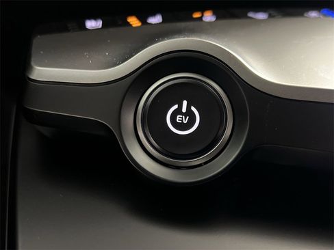 New 2025 Kia EV6 Wind image 30