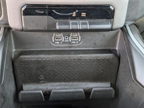 Used 2023 RAM 1500 Big Horn AWD/4WD image 25