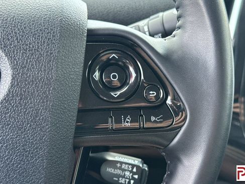 Used 2021 Toyota Prius Prime XLE FWD image 29