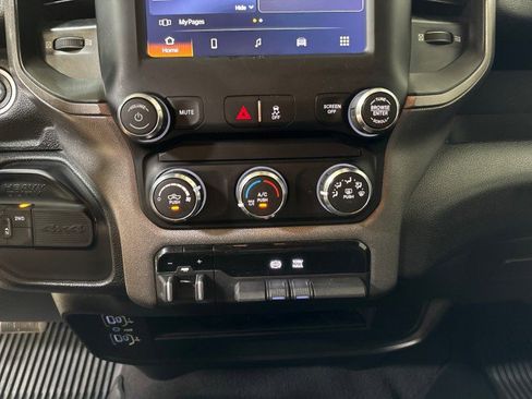 Used 2022 RAM 3500 Tradesman image 24