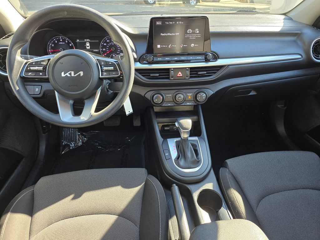 Used 2024 Kia Forte LXS FWD image 18