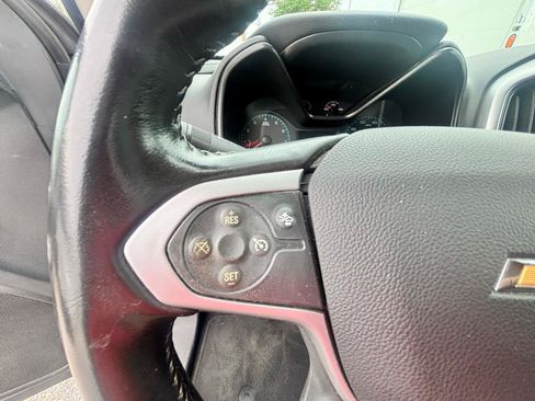 Used 2022 Chevrolet Colorado LT w/ Safety Package RWD image 39