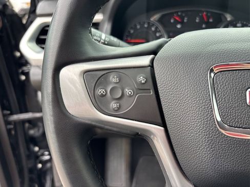 Used 2023 GMC Acadia SLT image 40