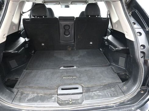 Used 2018 Nissan Rogue S image 26