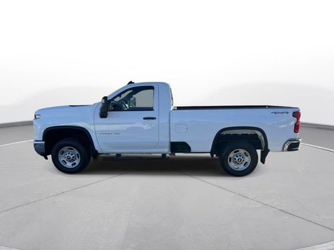 Used 2025 Chevrolet Silverado 2500 W/T w/ WT Convenience Package image 3
