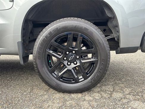 Used 2024 Chevrolet Silverado 1500 RST image 18