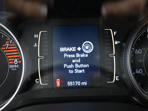 Used 2021 Jeep Cherokee Latitude Lux FWD image 11