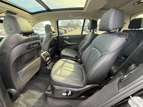 Used 2021 BMW X7 xDrive40i w/ Cold Weather Package image 21