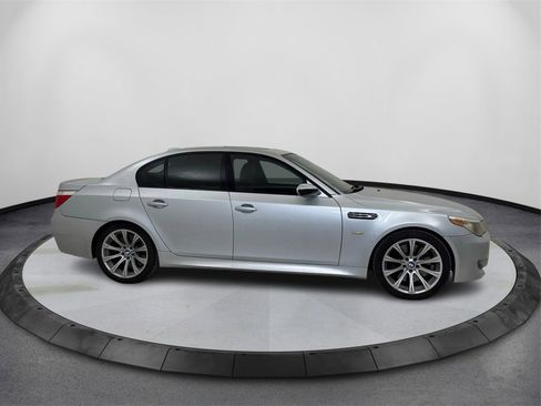 Used 2006 BMW M5 image 4