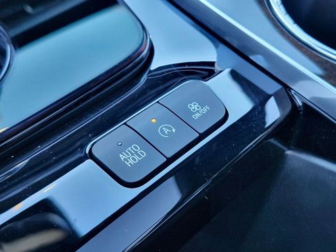 Certified 2026 Cadillac Escalade Platinum Sport w/ LPO, Floor Liner Package image 28