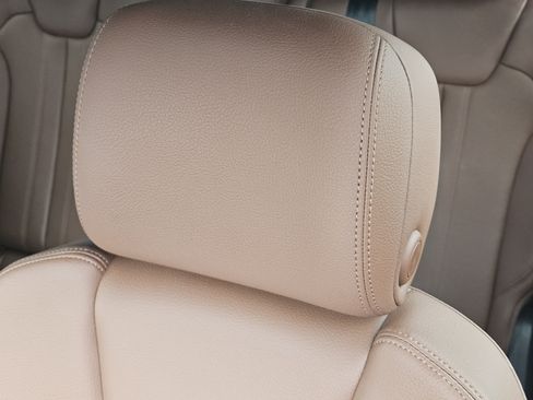 Used 2019 Audi Q5 2.0T Premium Plus w/ Premium Plus Package image 16