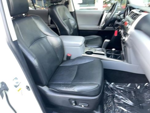 Used 2011 Toyota 4Runner SR5 image 19