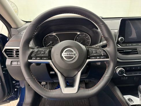 Used 2021 Nissan Altima 2.5 SR w/ SR Premium Package FWD image 20