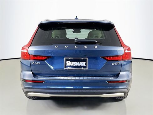 New 2026 Volvo V60 B5 Cross Country Plus w/ Climate Package image 6