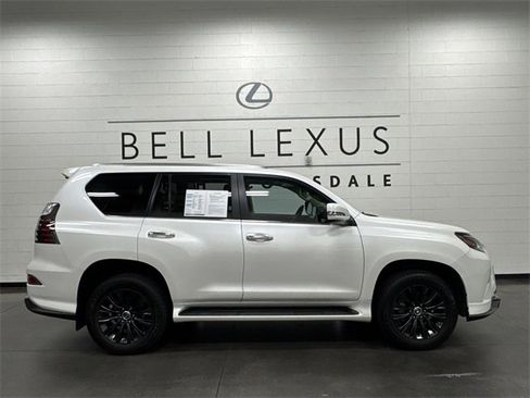 Used 2023 Lexus GX 460 Premium image 2