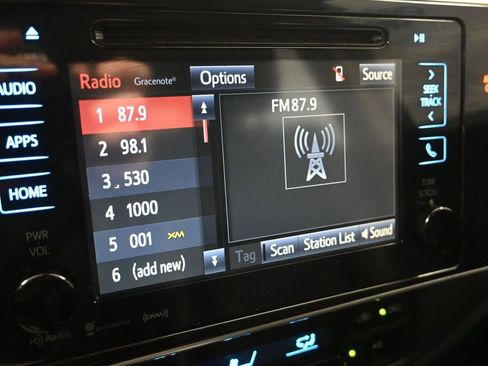 Used 2018 Toyota Corolla SE image 16