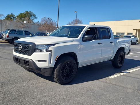 Used 2023 Nissan Frontier S image 1