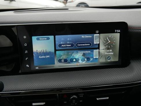 Certified 2025 Nissan Kicks SR image 20