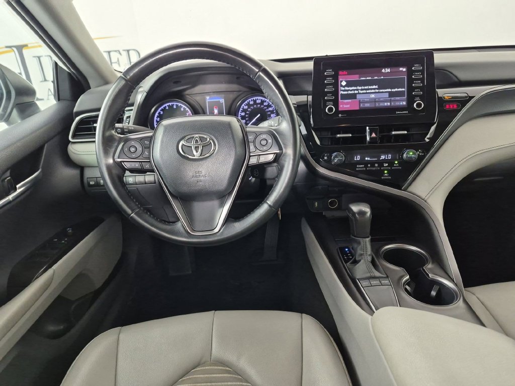 Used 2024 Toyota Camry SE FWD image 30