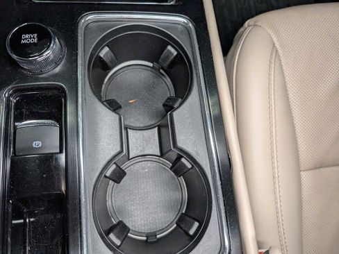 Certified 2022 Lincoln Corsair AWD w/ Premium Package image 31