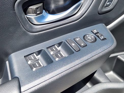 Used 2025 Honda Pilot Elite image 16