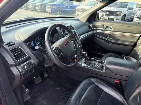 Used 2017 Ford Explorer Sport w/ Equipment Group 401A AWD/4WD image 10