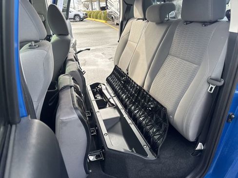 Used 2017 Toyota Tacoma SR5 w/ Tow Package image 16