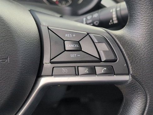 Used 2025 Nissan Altima 2.5 SV FWD image 21