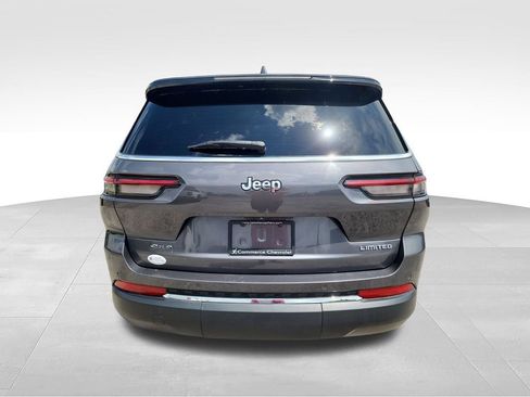 Used 2023 Jeep Grand Cherokee L Limited w/ MOPAR Finishing Package AWD/4WD image 8