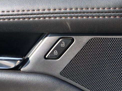 Used 2025 MAZDA MAZDA3 s image 15