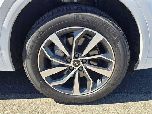 Used 2024 Audi Q5 2.0T Premium Plus image 9