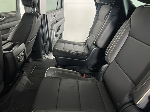 Certified 2025 GMC Yukon Elevation w/ Elevation Premium Package AWD/4WD image 26