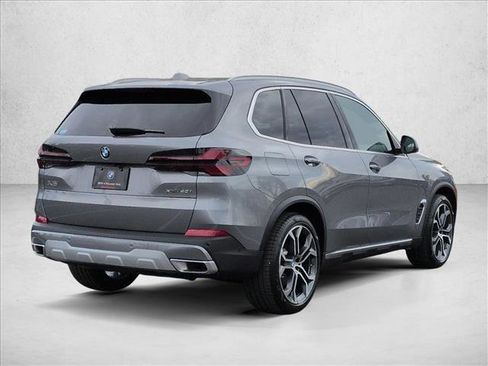 New 2026 BMW X5 xDrive40i image 2