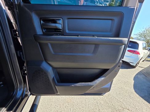 Used 2020 RAM 3500 Tradesman image 27