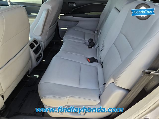 Certified 2017 Honda Pilot Touring image 17