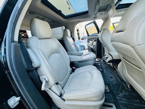 Used 2011 GMC Acadia Denali FWD image 21