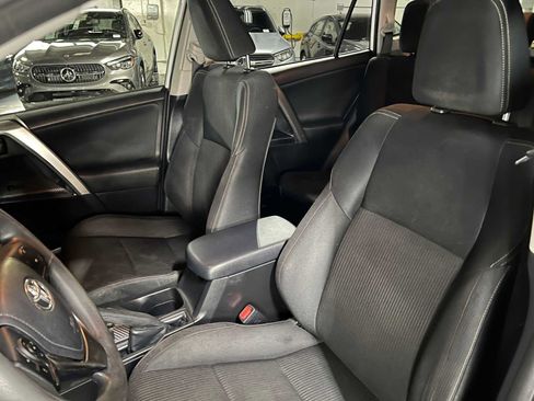 Used 2013 Toyota RAV4 XLE AWD/4WD image 23
