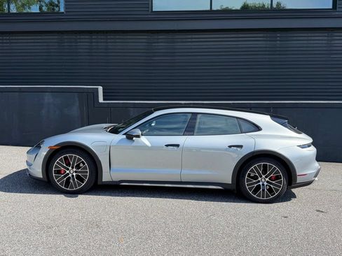 Certified 2022 Porsche Taycan 4S AWD/4WD image 7