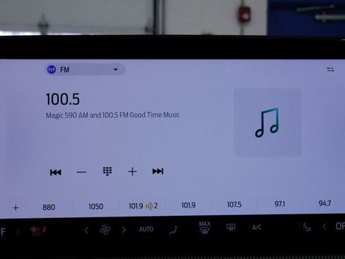 Used 2025 Ford Explorer ST-Line w/ ST-Line Street Pack image 34