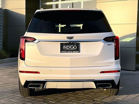 Used 2023 Cadillac XT6 Premium Luxury image 4