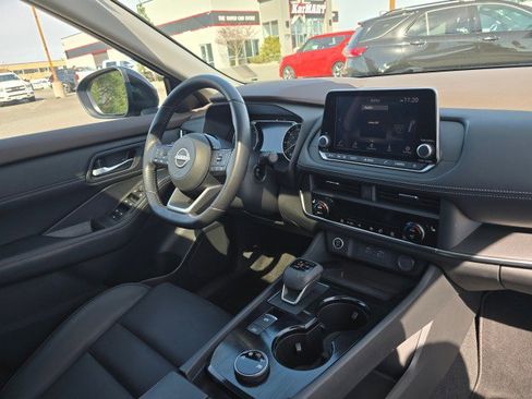 Certified 2023 Nissan Rogue SV w/ SV Premium B Package AWD/4WD image 10