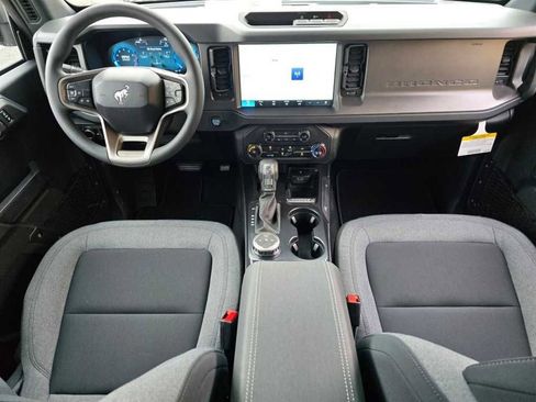 New 2026 Ford Bronco 4-Door AWD/4WD image 24