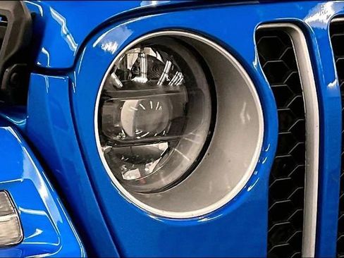 Used 2023 Jeep Wrangler Unlimited Sahara w/ Cold Weather Group image 31