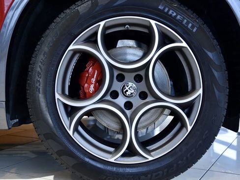 Used 2023 Alfa Romeo Stelvio Ti w/ Active Assist Plus Package image 9